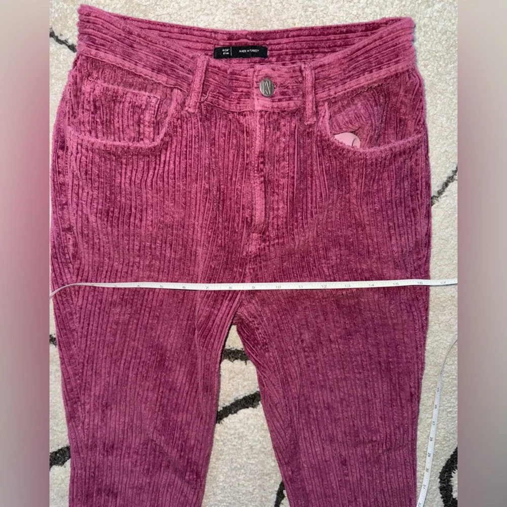 Reclaimed Vintage inspired 99 flare jean in raspberry cord - Picture 10 of 10